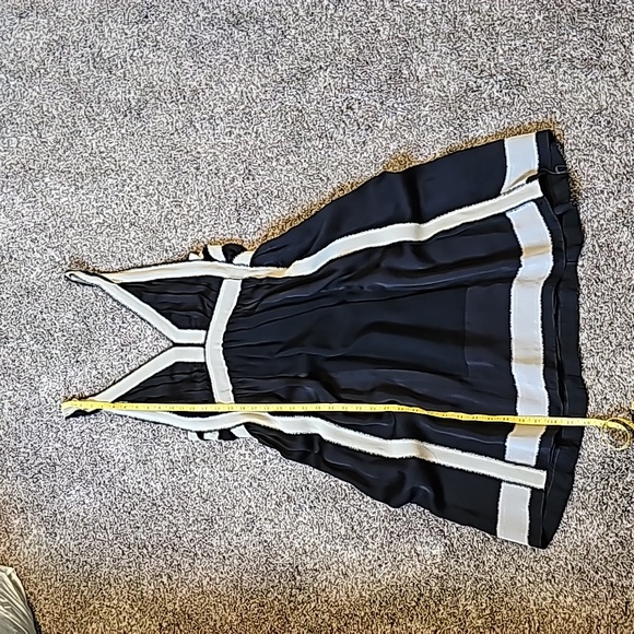 EXQUISITE VANESSA BRUNO SILK RAW EDGE EVENING DRESS tie up v neck - Picture 9 of 13